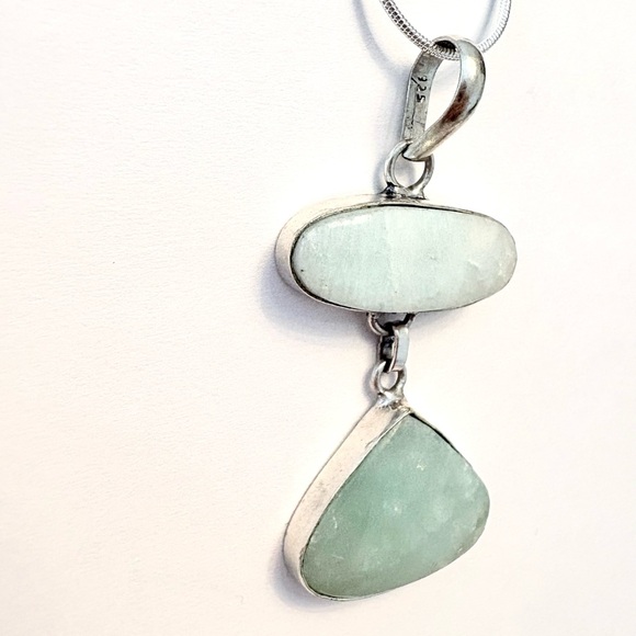 Gorgeous, 2 inch, 2 stone, Hemimorphite pendant on a silver chain. - Picture 5 of 6
